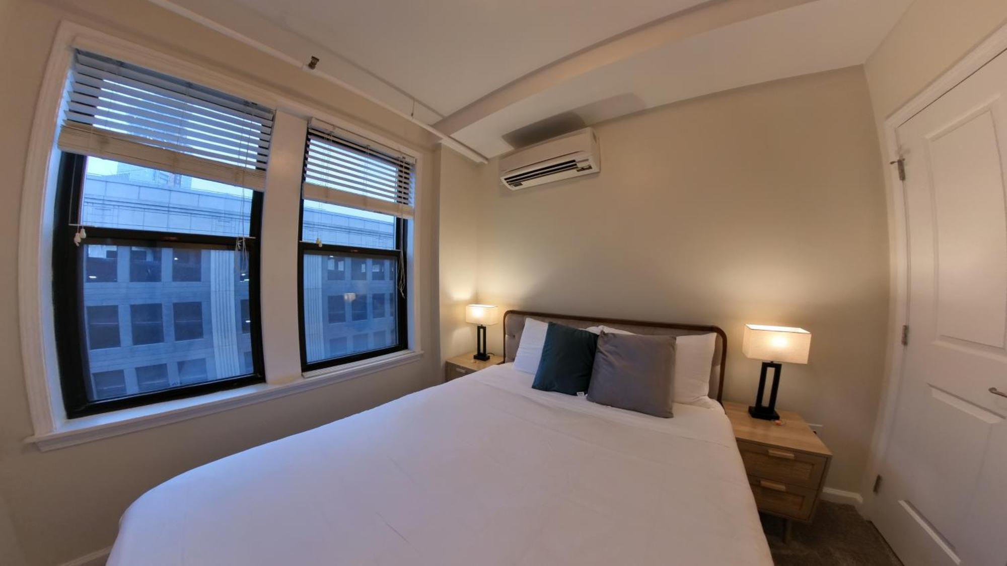 Prime City Center Location! 2Br Near Everything! Детройт Екстер'єр фото